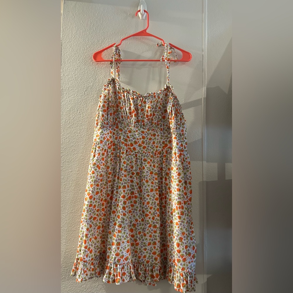 Aerie strawberry 🍓 print cottagecore tie shoulder mini dress